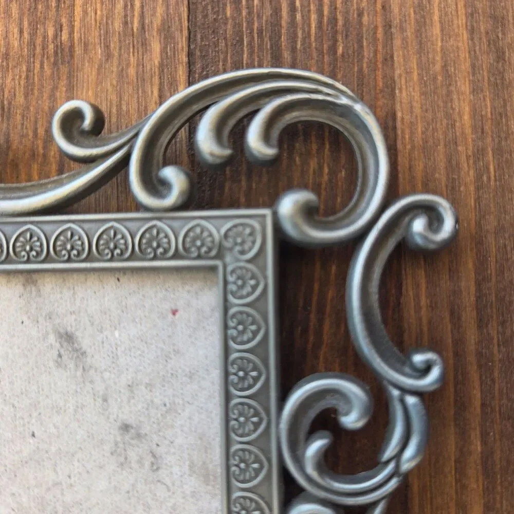 Vintage Ornate 4x6 Picture Frame Baroque Scroll Easel Tabletop Frame